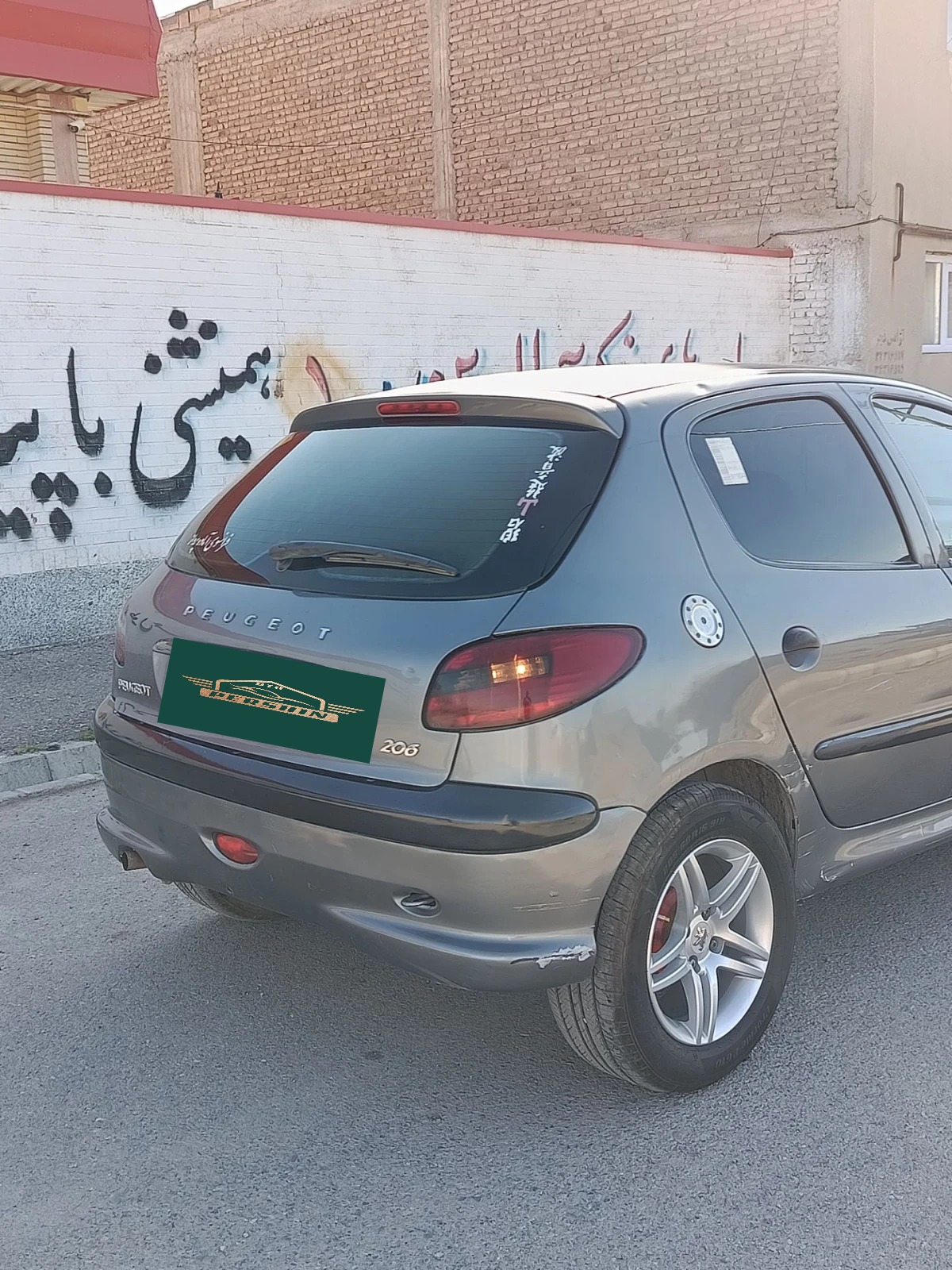 پژو ۲۰۶ مدل ۸۴ فرانسه - عقب