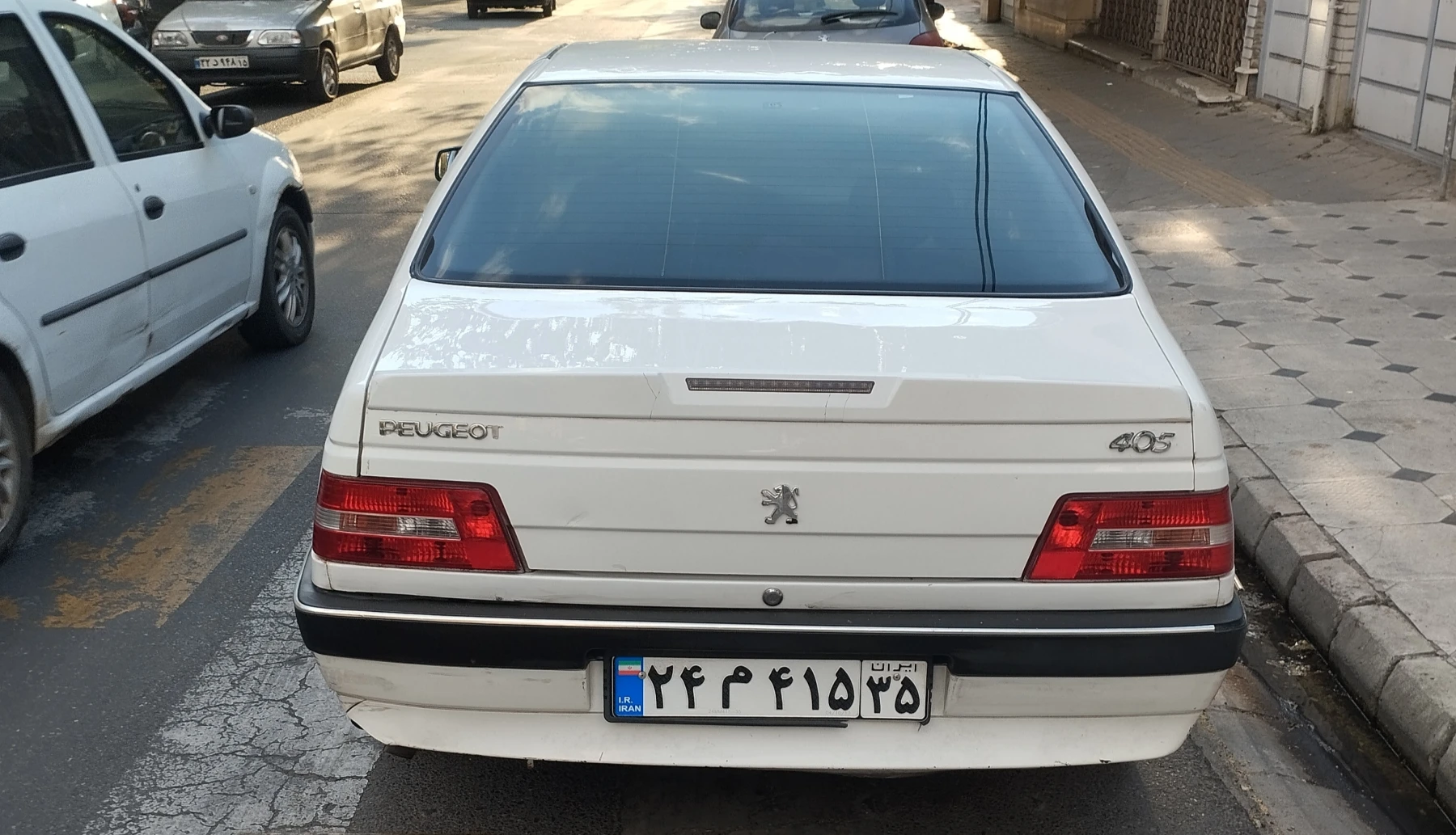 405 طرح slx موتور 1800 - عقب